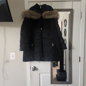 Laundry By Shelli Segal Black Puffer Coat with Faux Fur